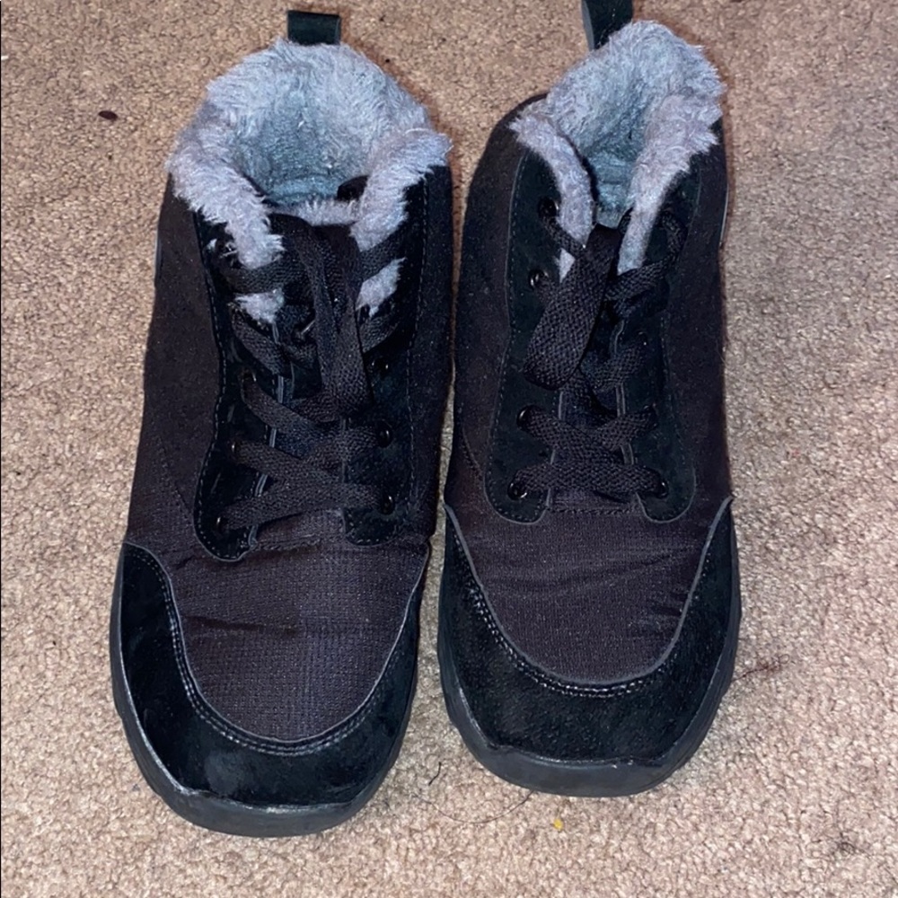 Lined ankle boots
